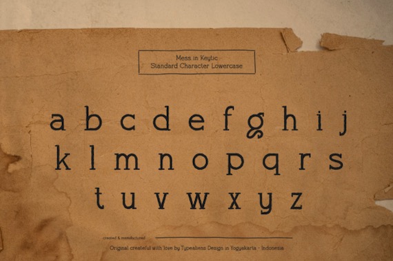 Mess in Keytic Font download